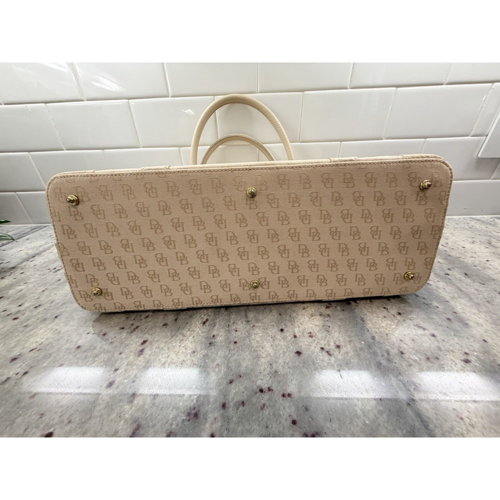 Nwt Dooney & Bourke handbag "Large Domed Satchel ivory - Picture 11 of 11